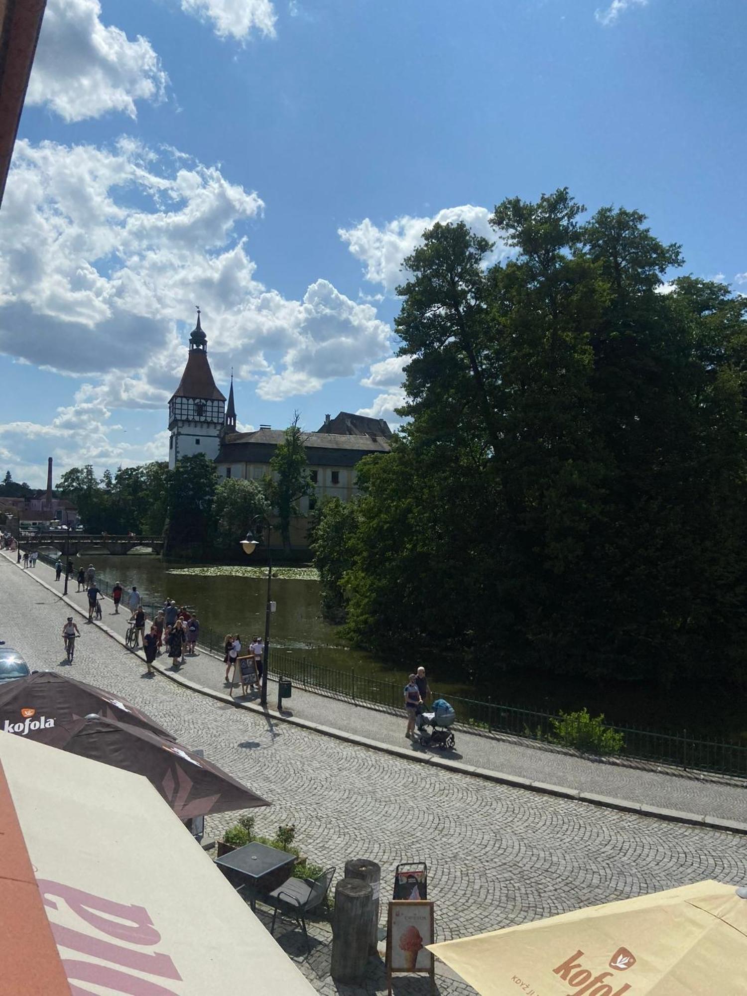 Apartmany V Podzamci V Blizkosti Zamku Blatná Exterior foto